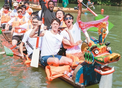 外国人眼中的端午故事（体验“中国味儿”） 