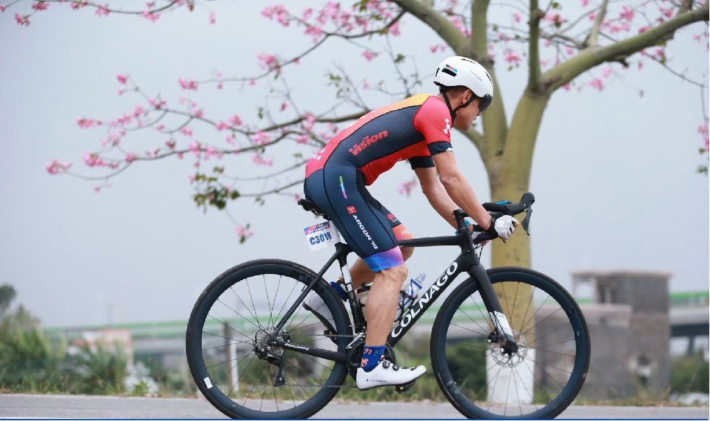 “鲲鹏经”全球铁人传奇之涂立坚的温暖梦想