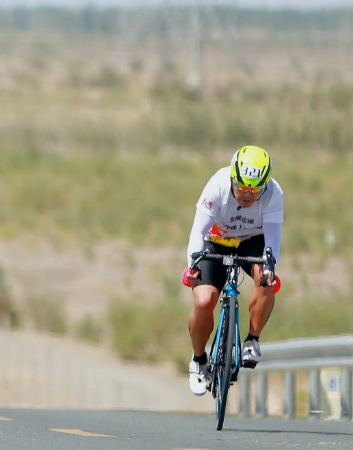 “鲲鹏径”全球铁人传奇之郭磊的钢铁意志与平凡坚守