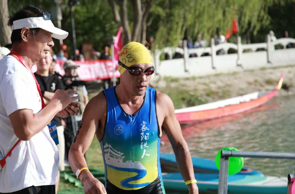 “鲲鹏径”全球铁人传奇之刘庆:从保安到铁人的破界逆袭