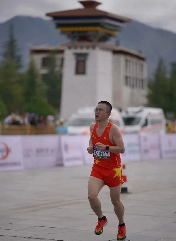 “鲲鹏径”全球铁人传奇之刘宇  铁人逐梦