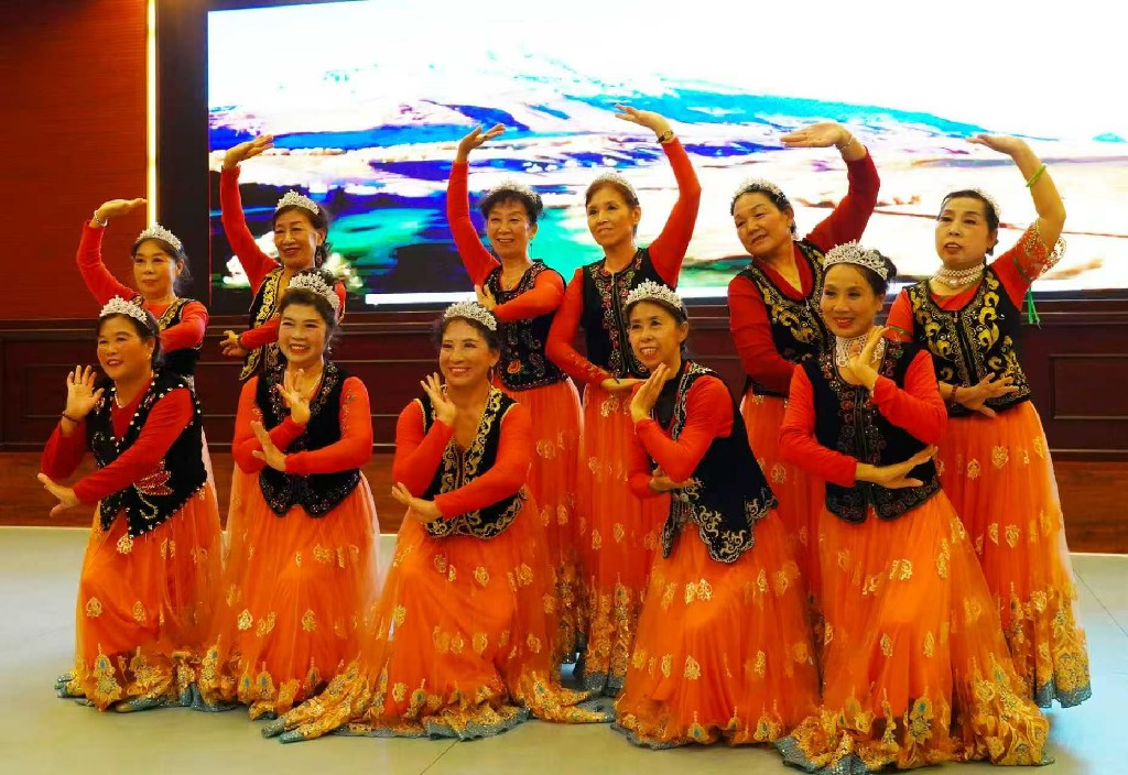 国际商业卫视台台长林玉喜出席中国老兵创业网 山西总部文工团庆“八一”慰问演出活动