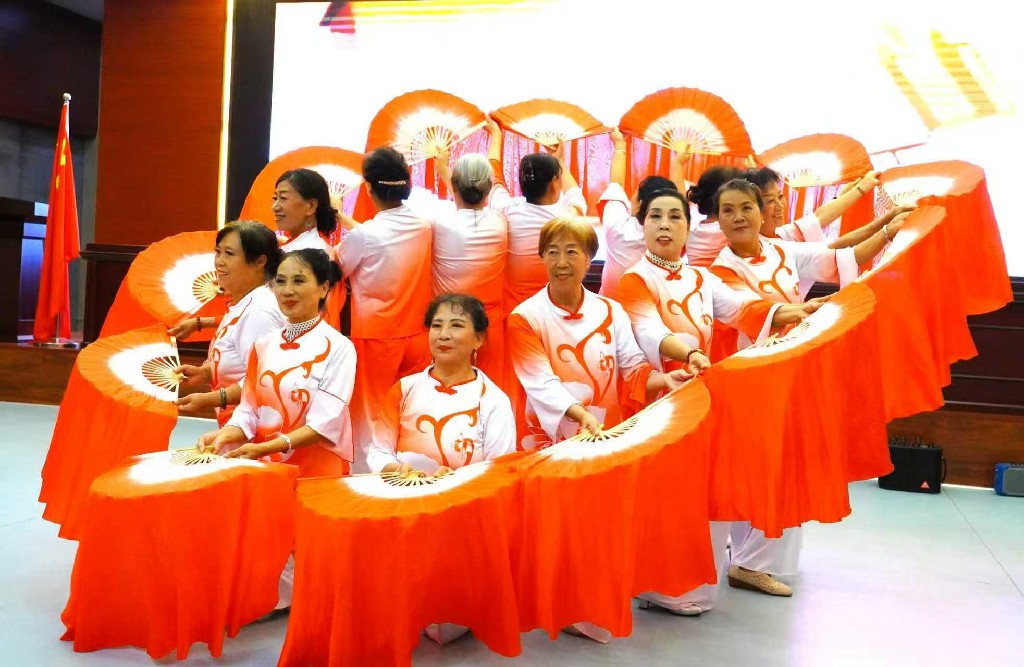 国际商业卫视台台长林玉喜出席中国老兵创业网 山西总部文工团庆“八一”慰问演出活动