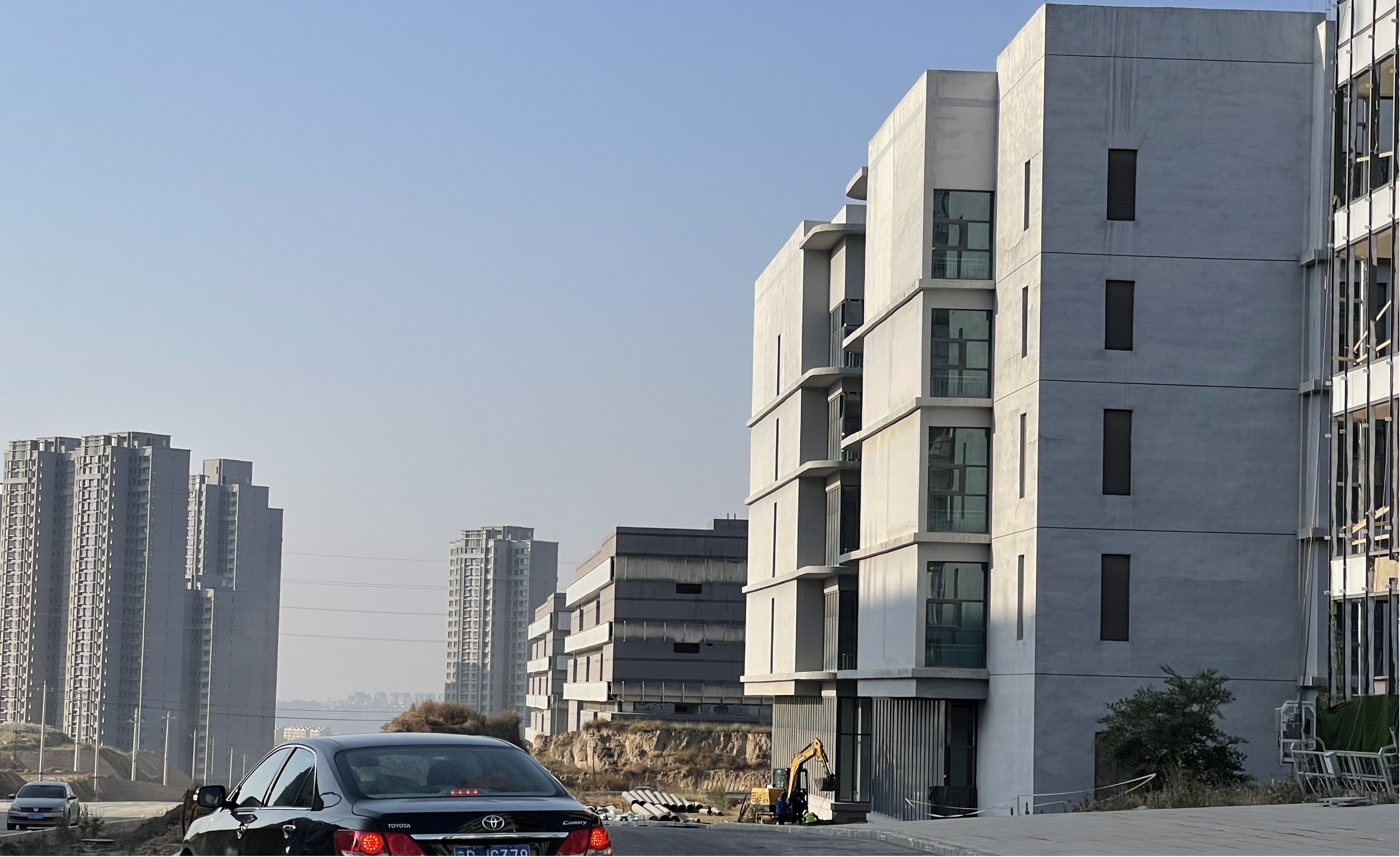 国际商业卫视考察兰州经开区 TIR卡航项目蓄势待发 打造国际物流新通道