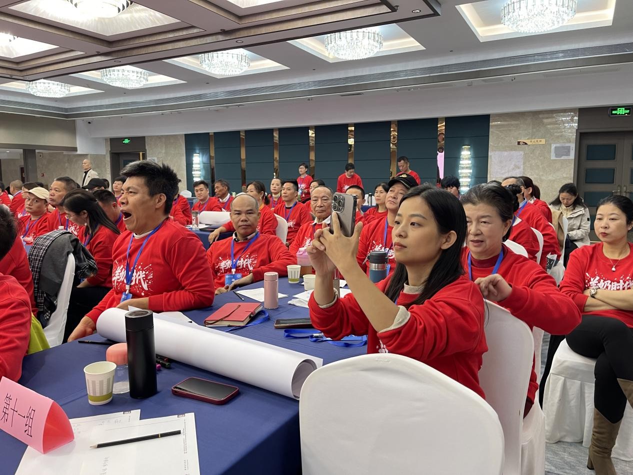 第三届金种子培训会西安启幕 华厦明珠魏蔚萍女士首位登台分享实战经验