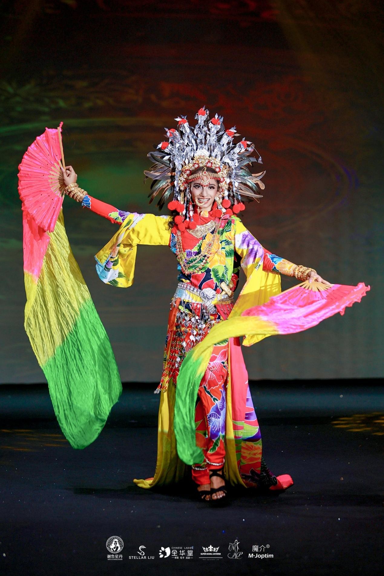 深圳，2025年11月14日——全球时尚界瞩目的年度盛事"2025 SUPER MODEL UNIVERSE & MAN OF THE UNIVERSE"